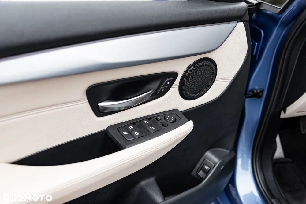 BMW Seria 2 220i GT M Sport - 29