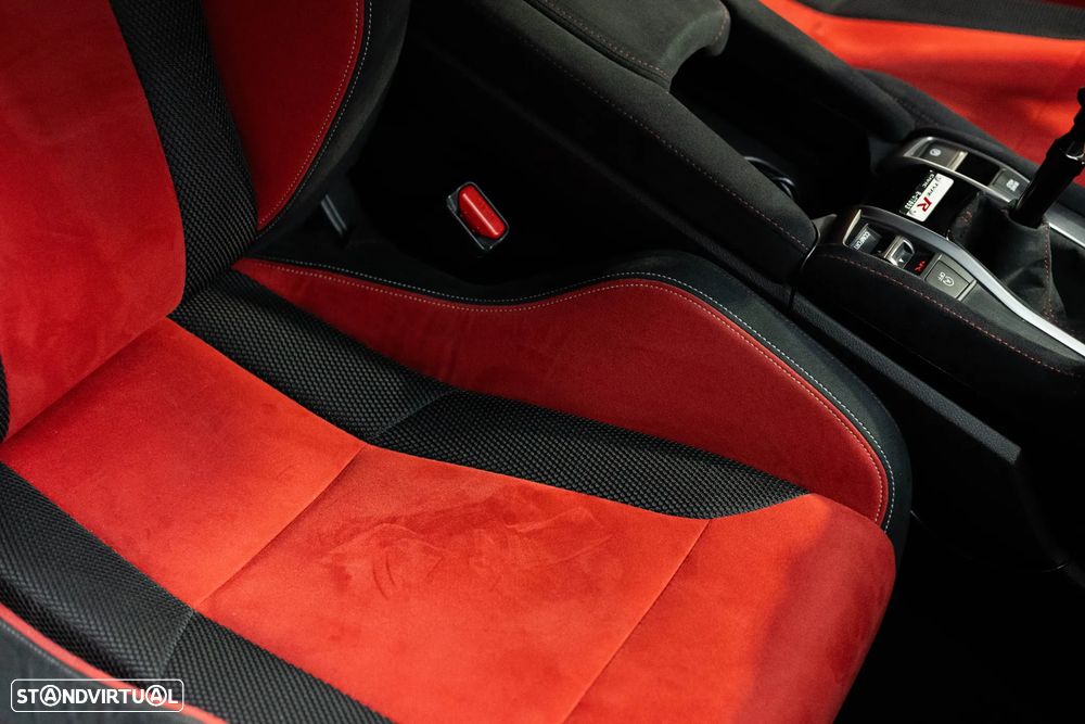 Honda Civic 2.0 VTEC Turbo Type R - 40