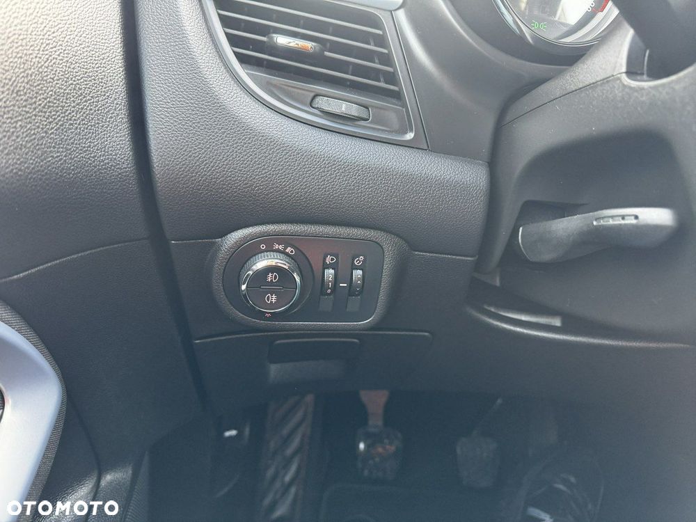 Opel Zafira 1.4 Turbo Business Edition - 25