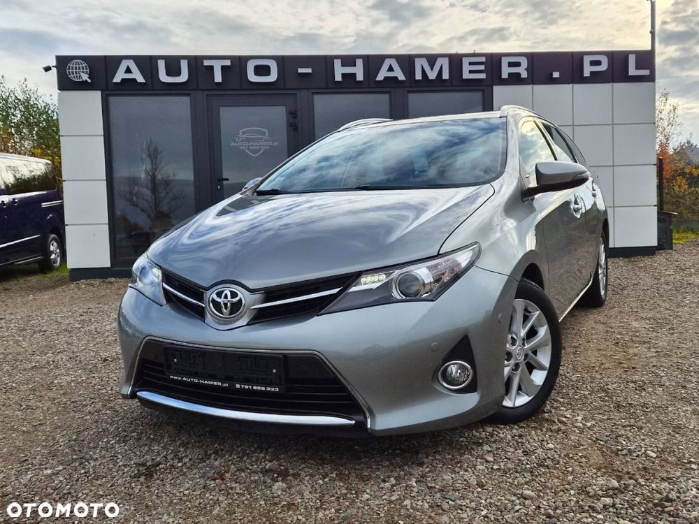 Toyota Auris - 1