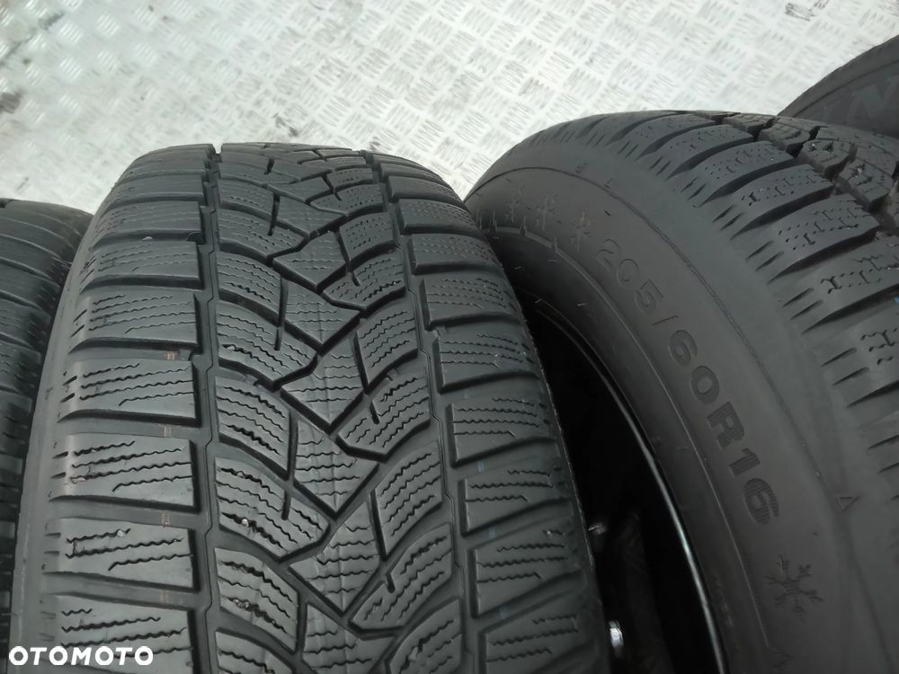 Koła Vw Caddy Passat Touran Tiguan Golf 7Jx16 et52 5x112 - 12