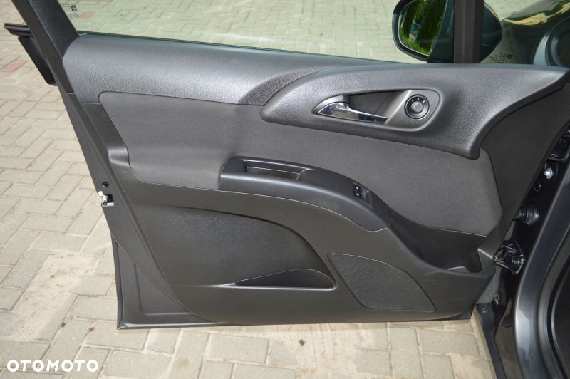 Opel Meriva - 14