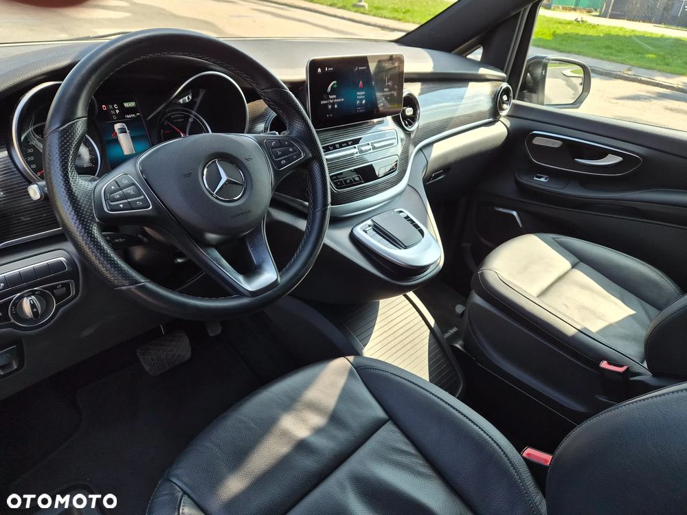 Mercedes-Benz EQV 300 lang - 25