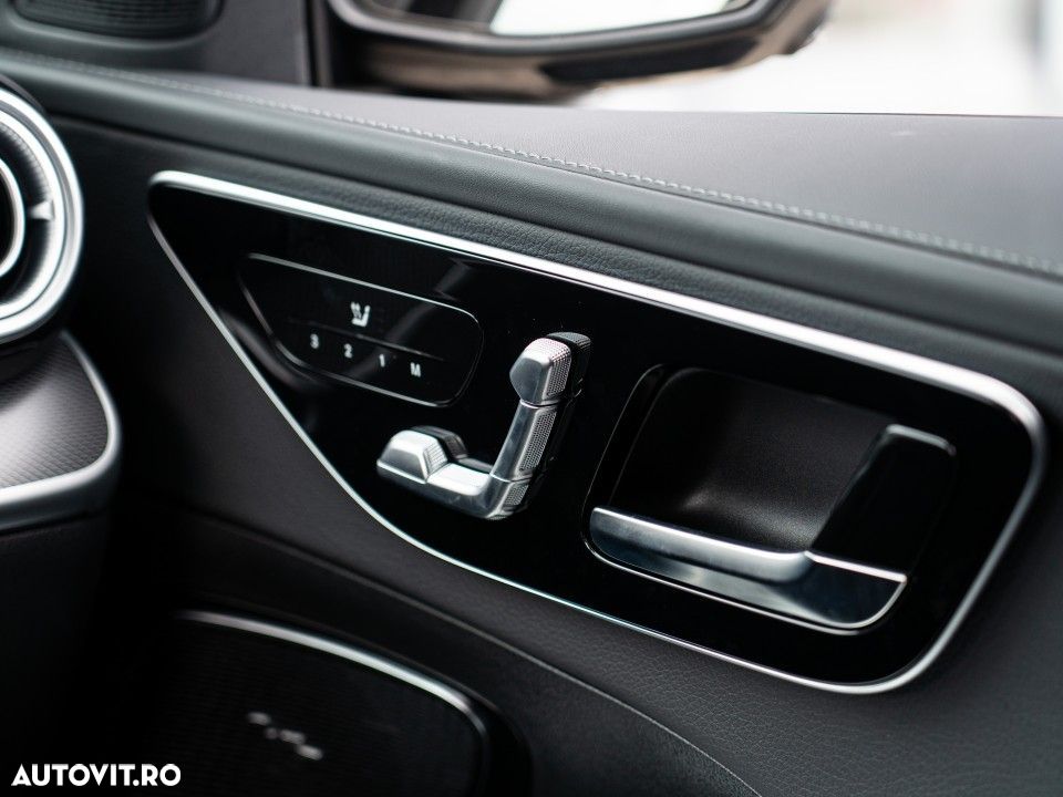 Mercedes-Benz C - 27