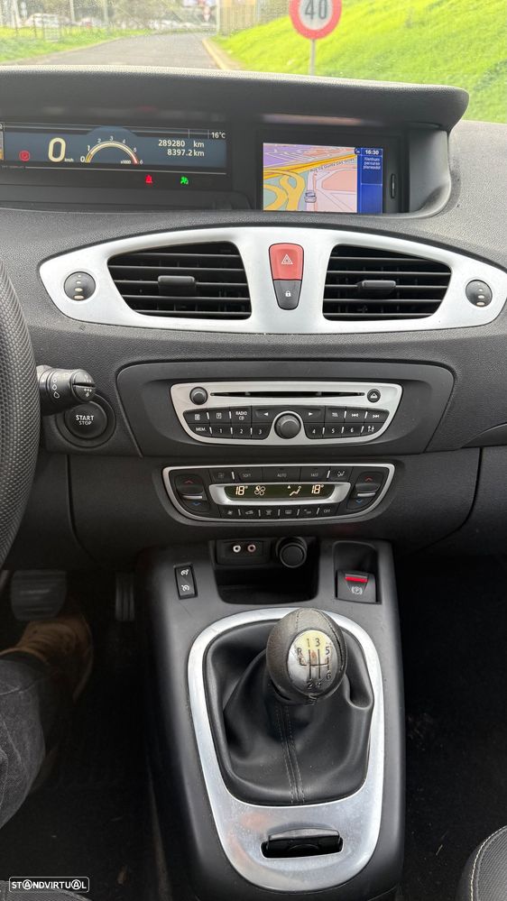 Renault Scénic dCi 110 LIMITED - 10