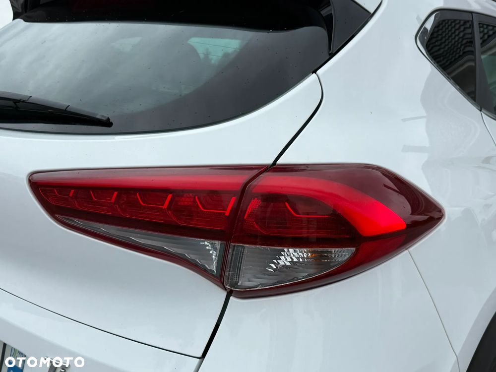 Hyundai Tucson 2.0 CRDI BlueDrive Comfort 2WD - 16