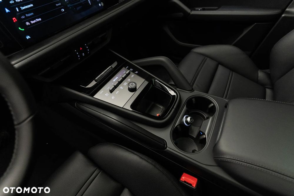 Porsche Cayenne Black Edition - 28