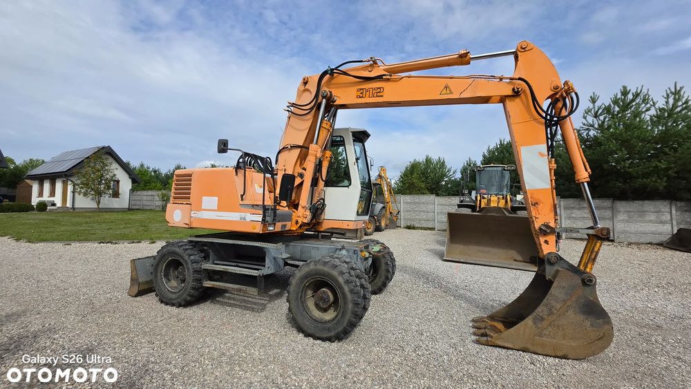 Liebherr A312 - 7
