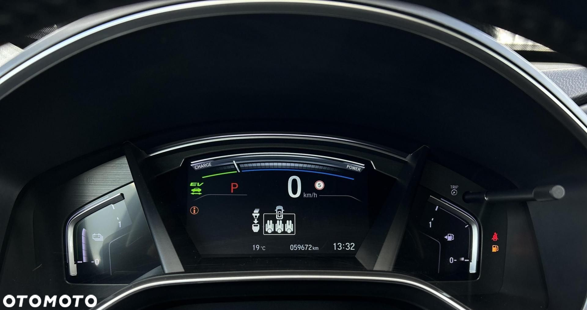 Honda CR-V - 24