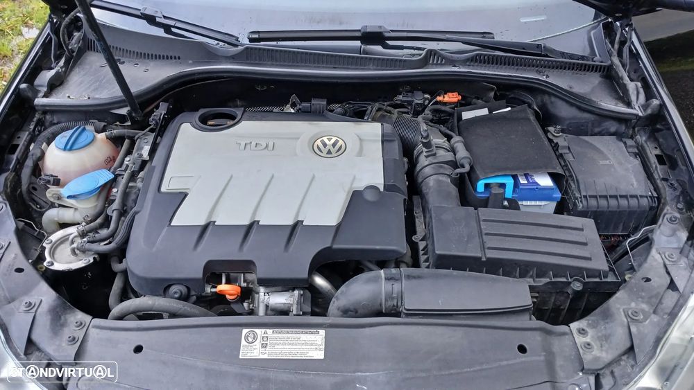 VW Golf 2.0 TDi BlueMotion Confortline - 12