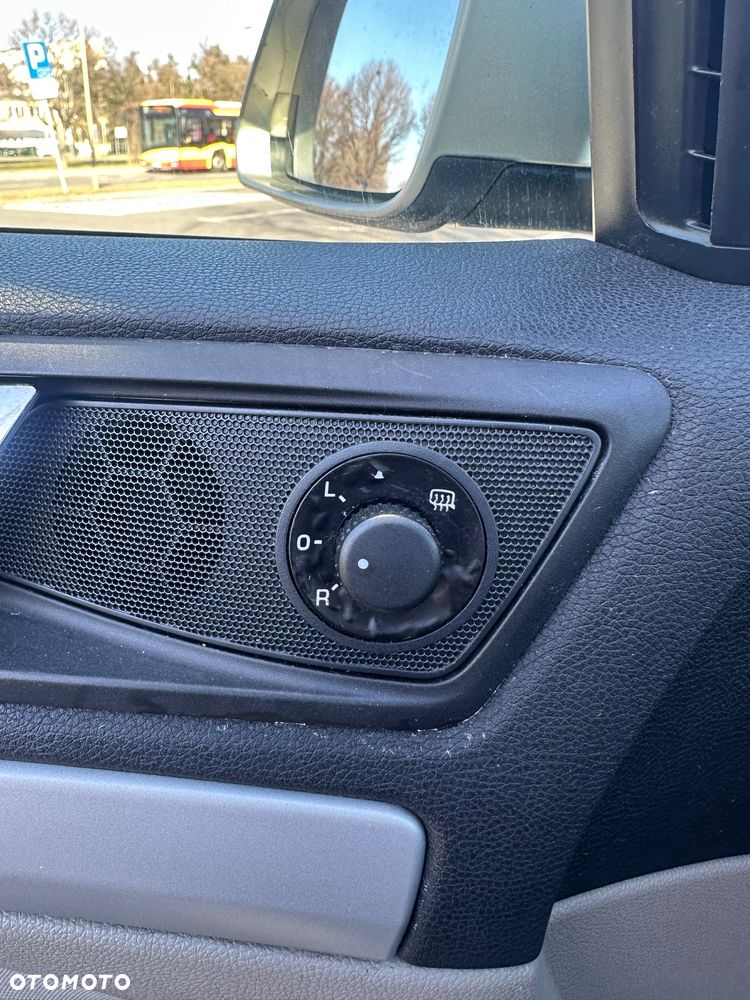 Skoda Octavia 2.0 TDI Ambiente DSG - 11