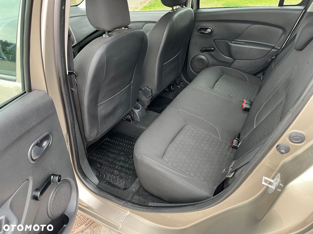 Dacia Logan 1.2 16V Ambiance - 12