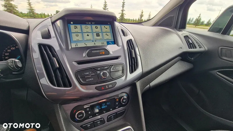 Ford Tourneo Connect Grand - 24
