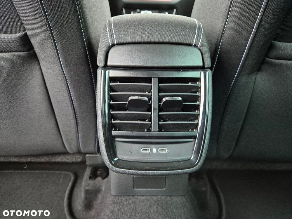 Skoda Kamiq 1.0 TSI Monte Carlo DSG - 21