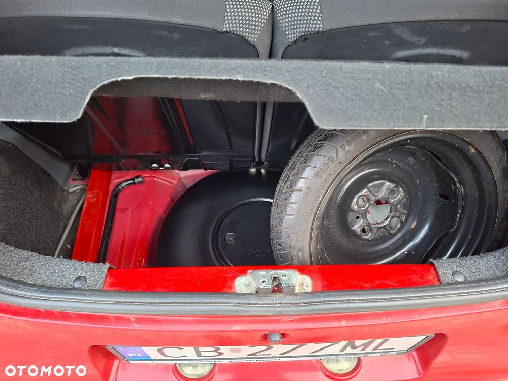 Toyota Aygo 1.0 VVT-i Sol EU5 - 6