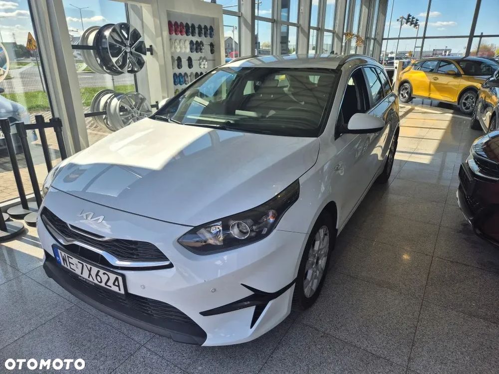 Kia Ceed 1.5 T-GDI M - 4