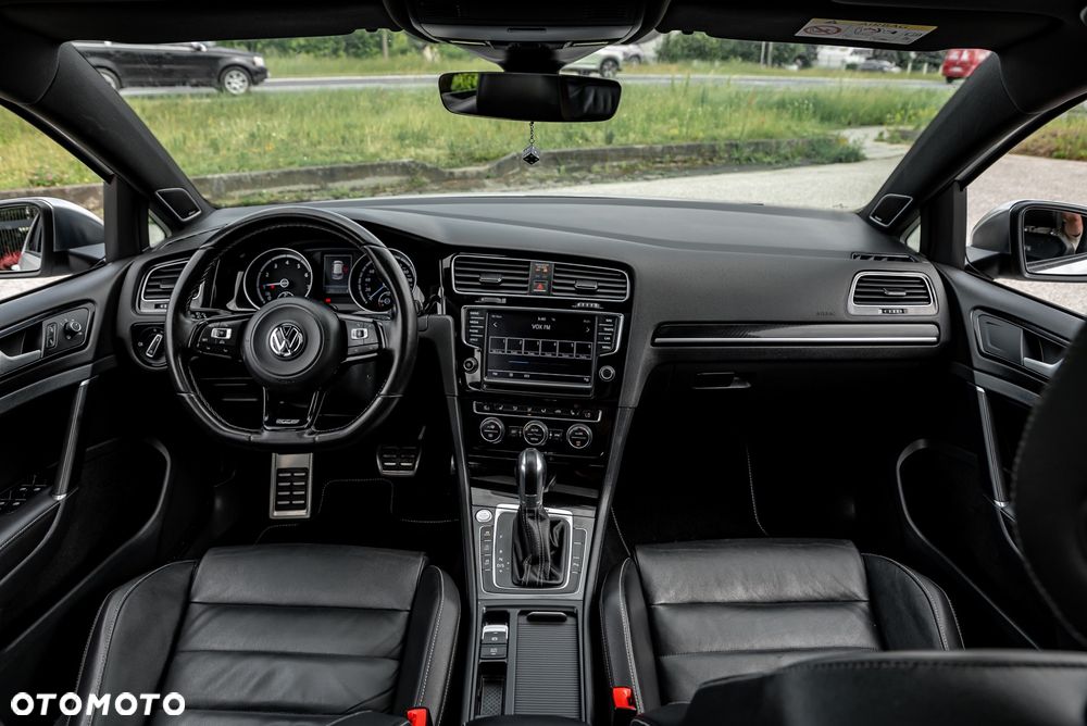 Volkswagen Golf 2.0 TSI BMT 4Mot R DSG - 27