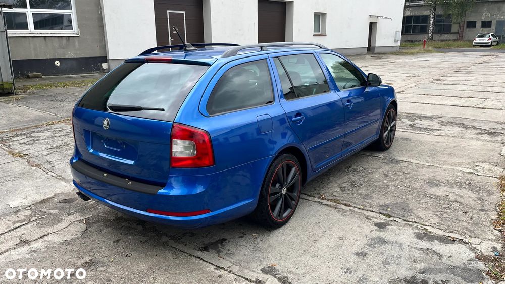 Skoda Octavia 2.0 TDI CR DPF RS - 5