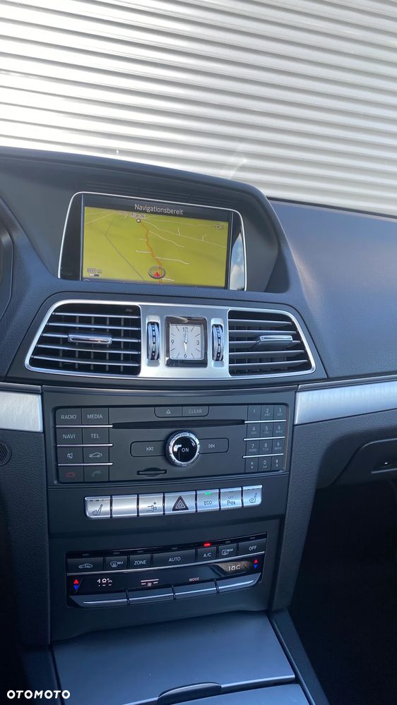 Mercedes-Benz Klasa E 250 7G-TRONIC - 14
