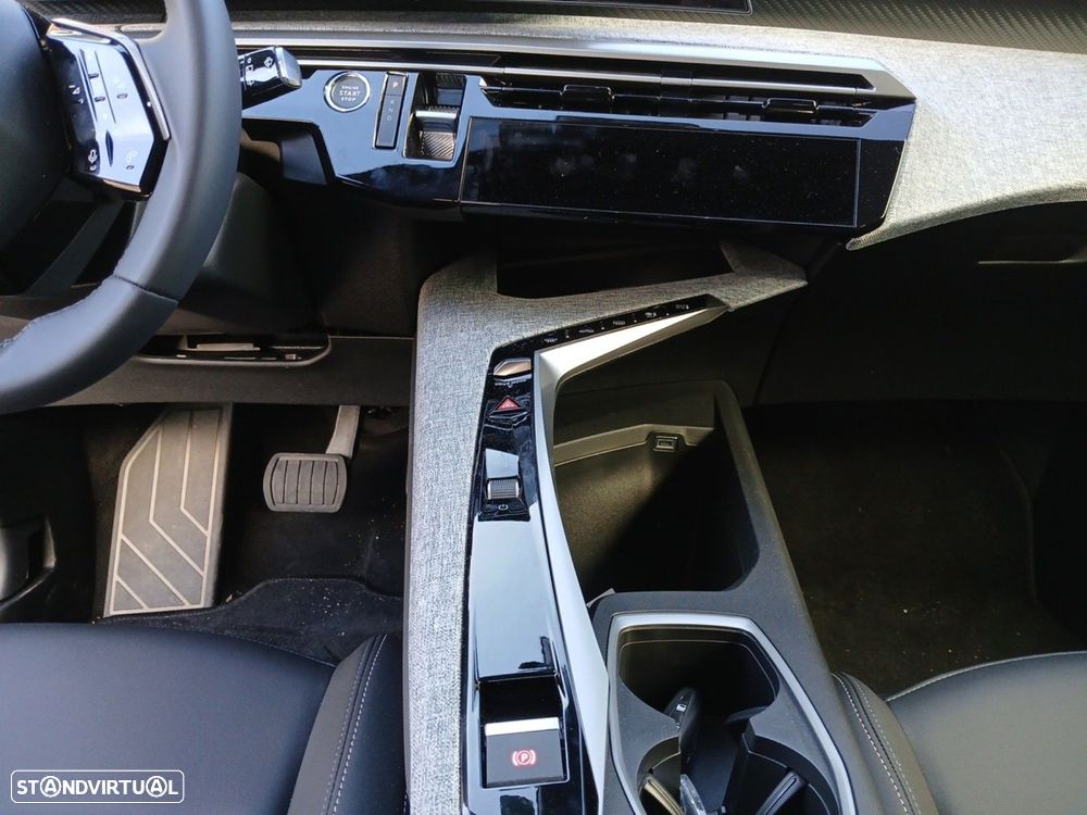 Peugeot E-5008 73 kWh Allure - 11