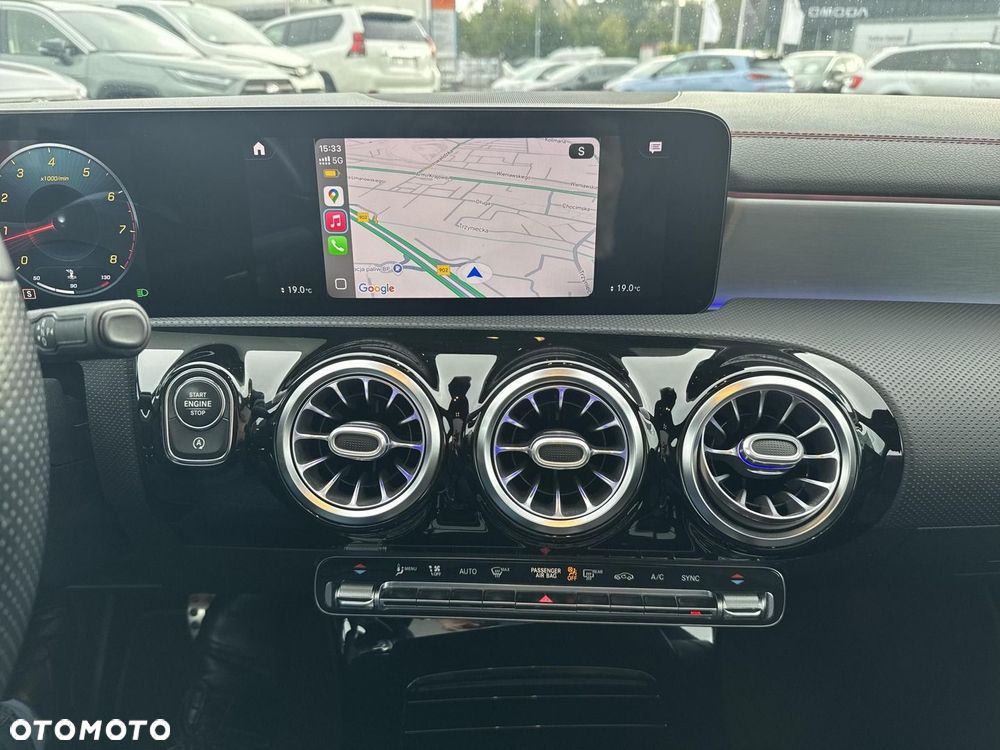 Mercedes-Benz CLA 200 AMG Line 7G-DCT - 17