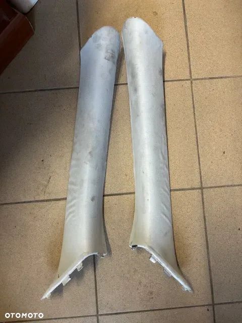 OSŁONA ZAŚLEPKA SŁUPKA PRZÓD LEWA A1636905925 PRAWA A1636906025 MERCEDES W163 - 1