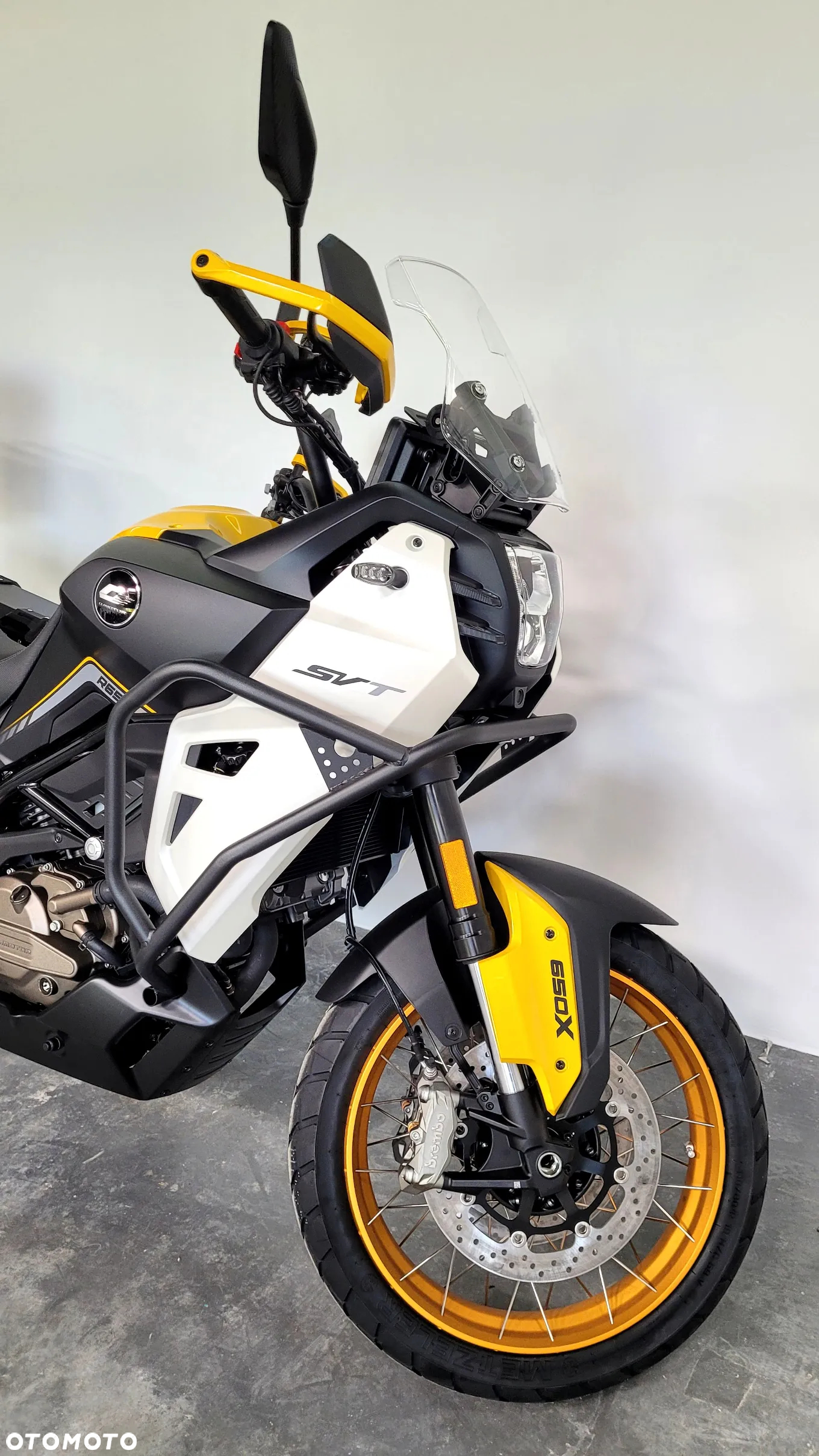 QJMOTOR SVT 650X - 6