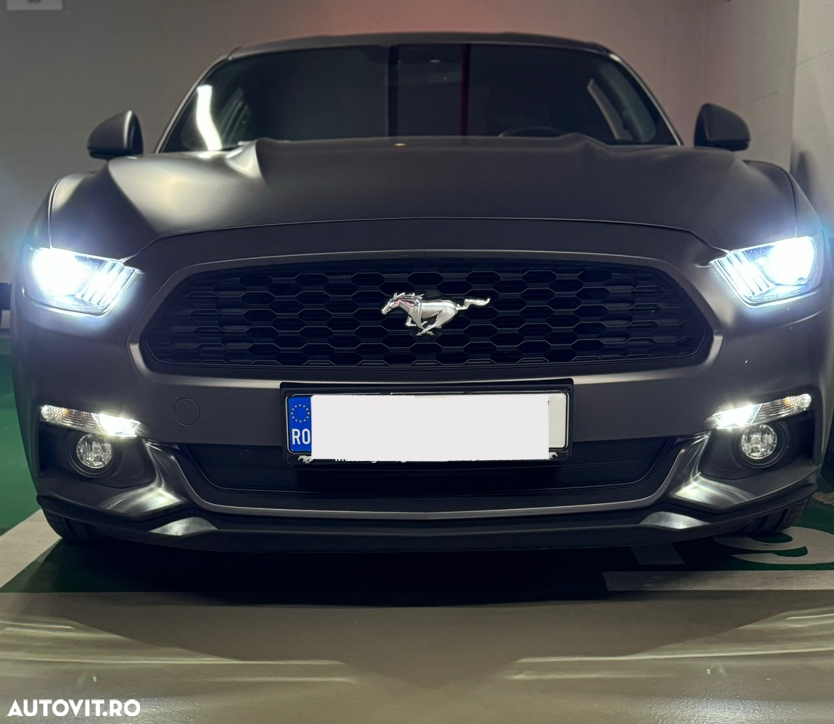 Ford Mustang 2.3 EcoBoost Aut. - 2
