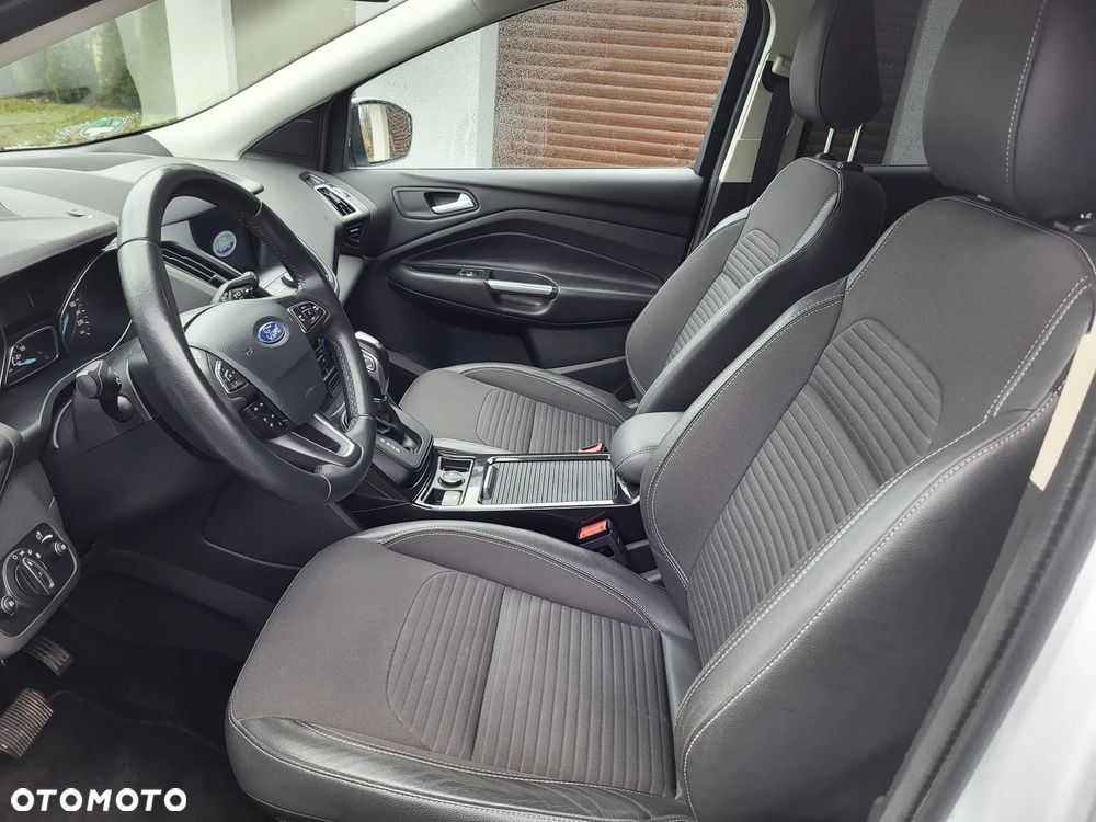Ford Kuga - 15