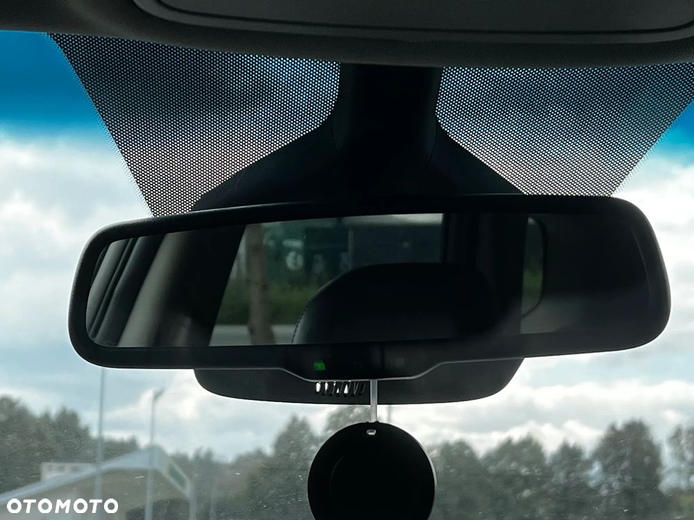 Kia Carens 1.7 CRDi XL 7os - 22