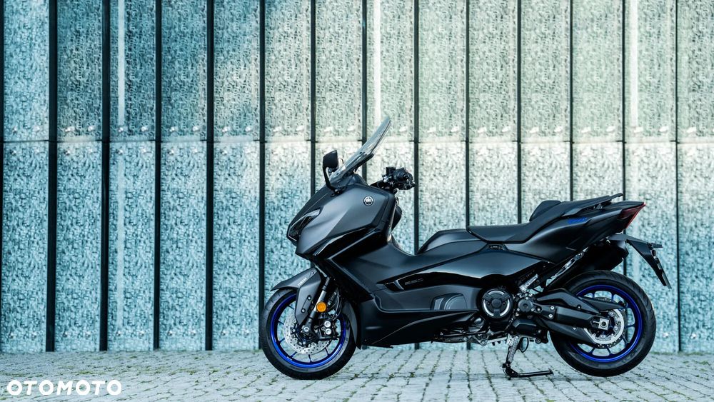 Yamaha Tmax - 16