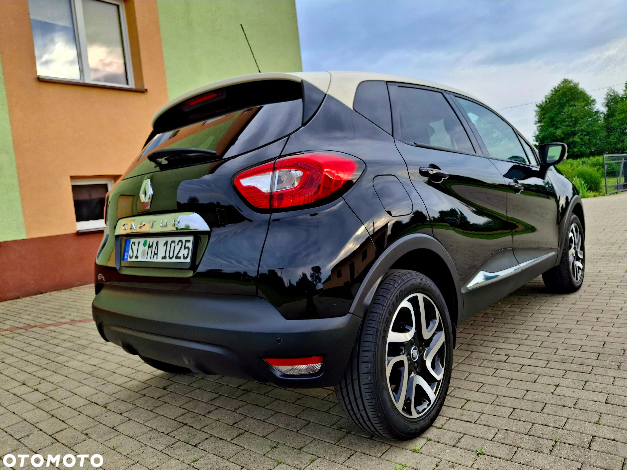 Renault Captur 1.2 Energy TCe Initiale Paris EDC - 9