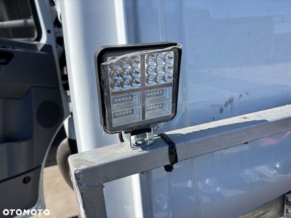 Mercedes-Benz sprinter - 28