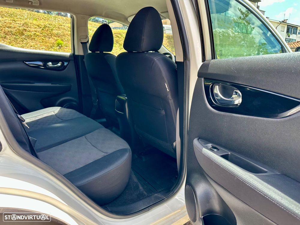 Nissan Qashqai 1.5 dCi Acenta - 26