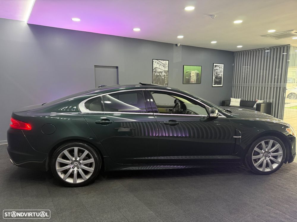 Jaguar XF 2.7 V6 Premium Luxury - 11
