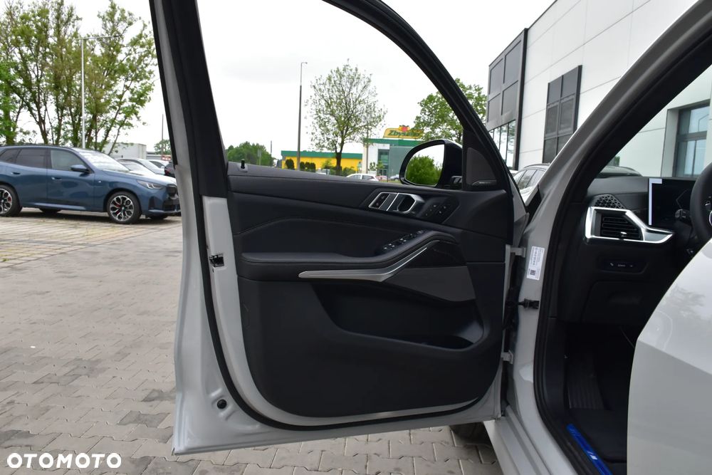 BMW X5 xDrive30d mHEV Individual Edition sport - 13