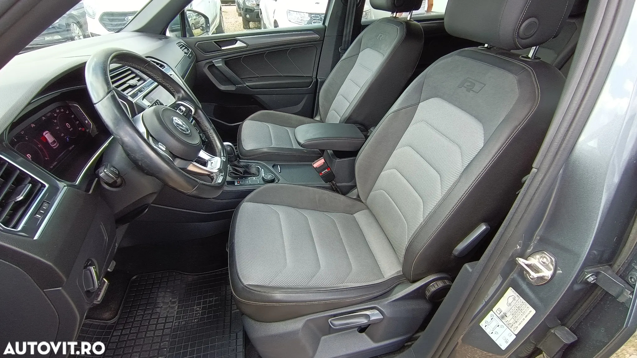 Volkswagen Tiguan 2.0 TDI DSG 4Mot Highline - 13
