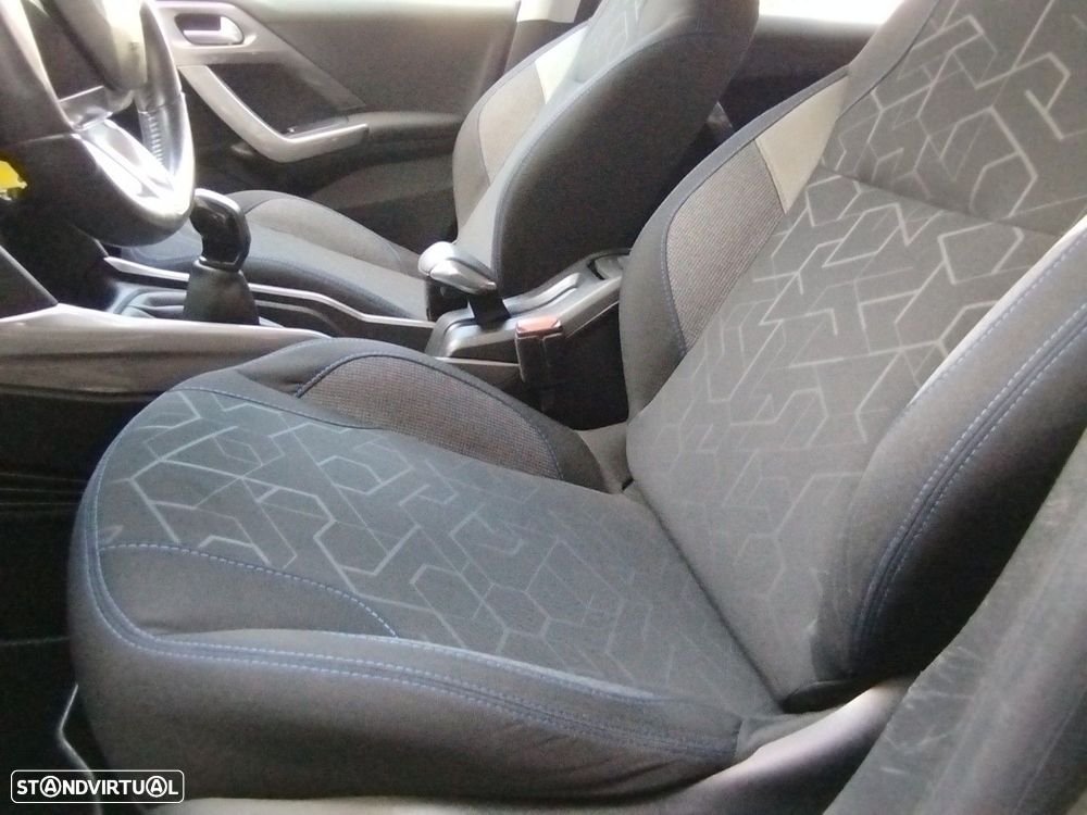 Peugeot 2008 1.2 PureTech Style - 19