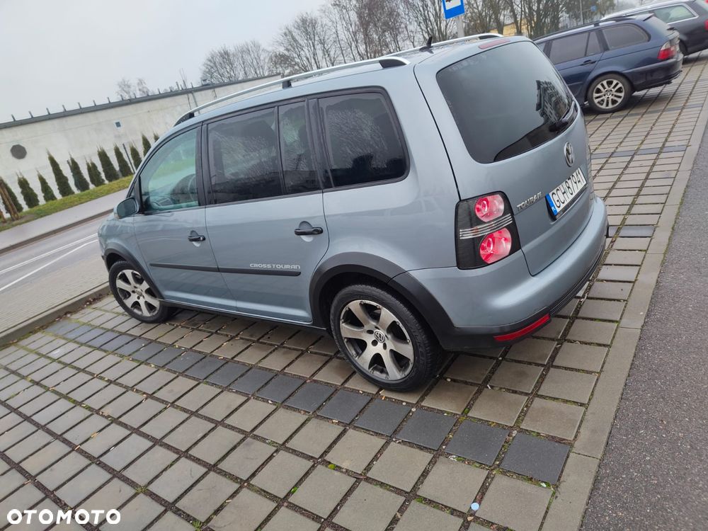 Volkswagen Touran 1.9 TDI DPF Cross - 10