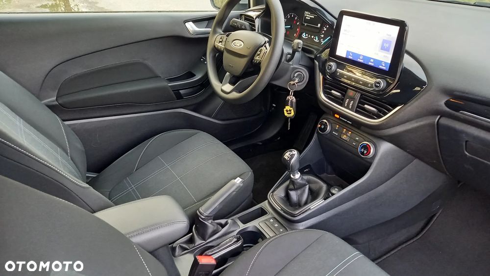 Ford Fiesta - 9