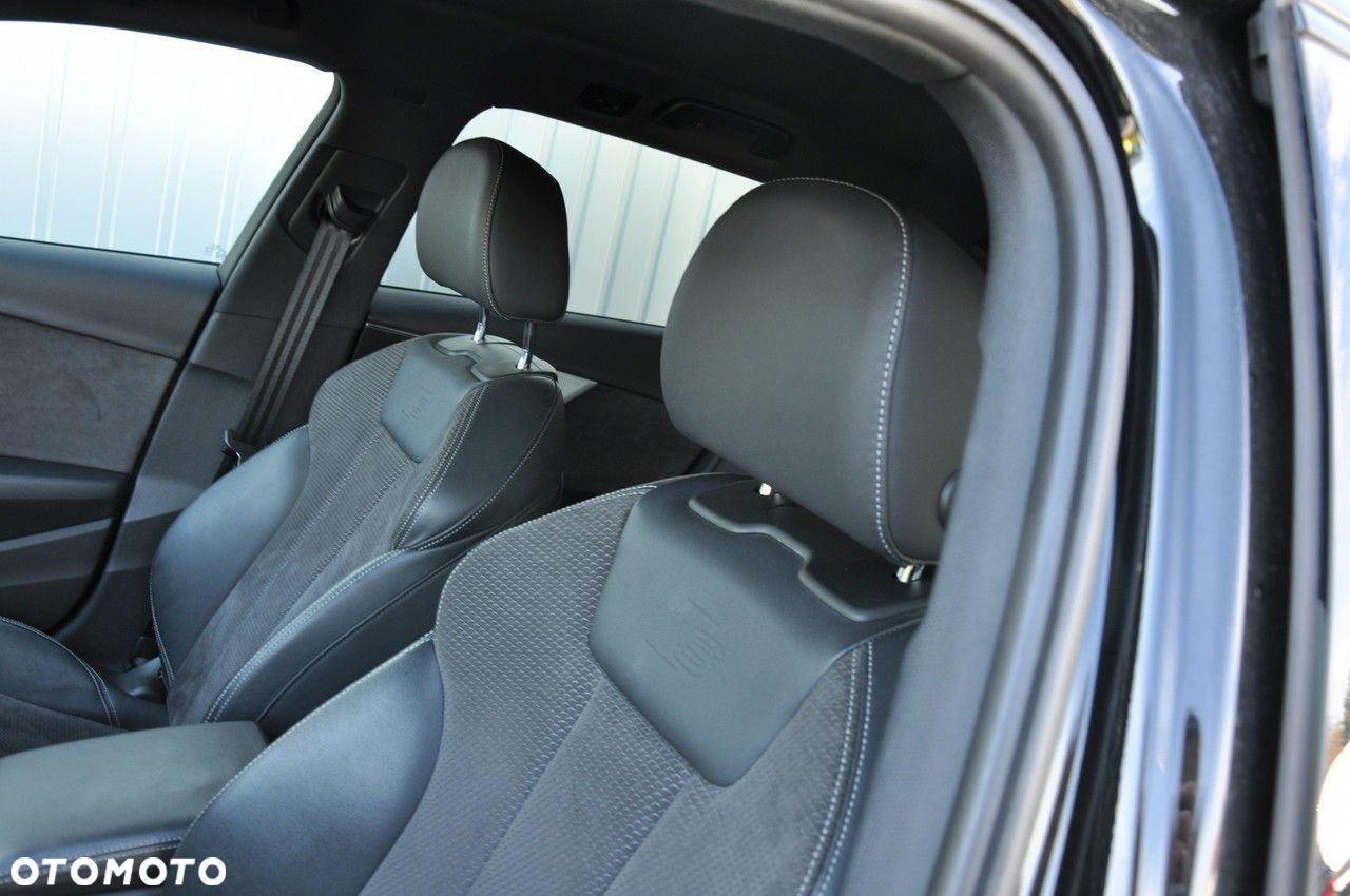 Audi A4 2.0 TDI Sport S tronic - 15