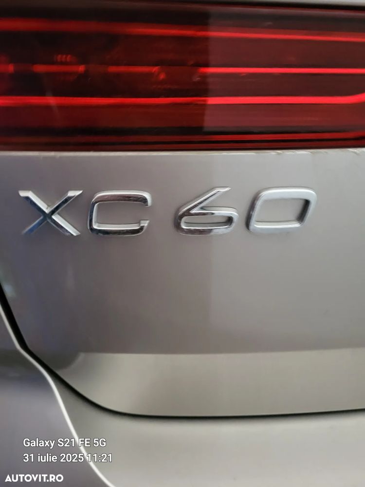 Volvo XC 60 T6 AWD Recharge Geartronic Inscription - 6