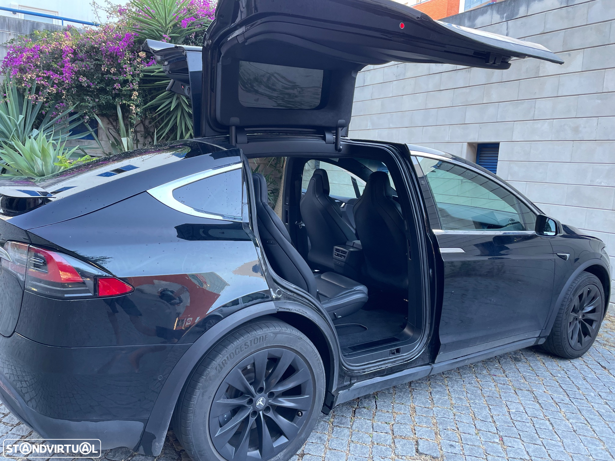 Tesla Model X 100D - 17