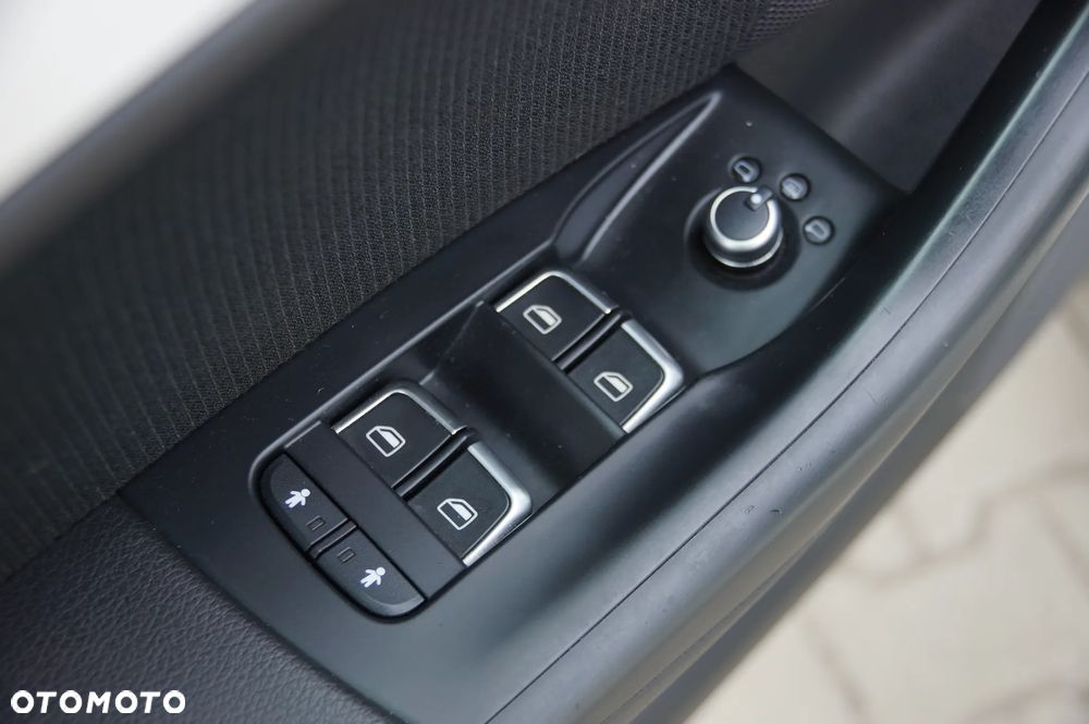 Audi Q3 2.0 TDI Quattro S tronic - 25