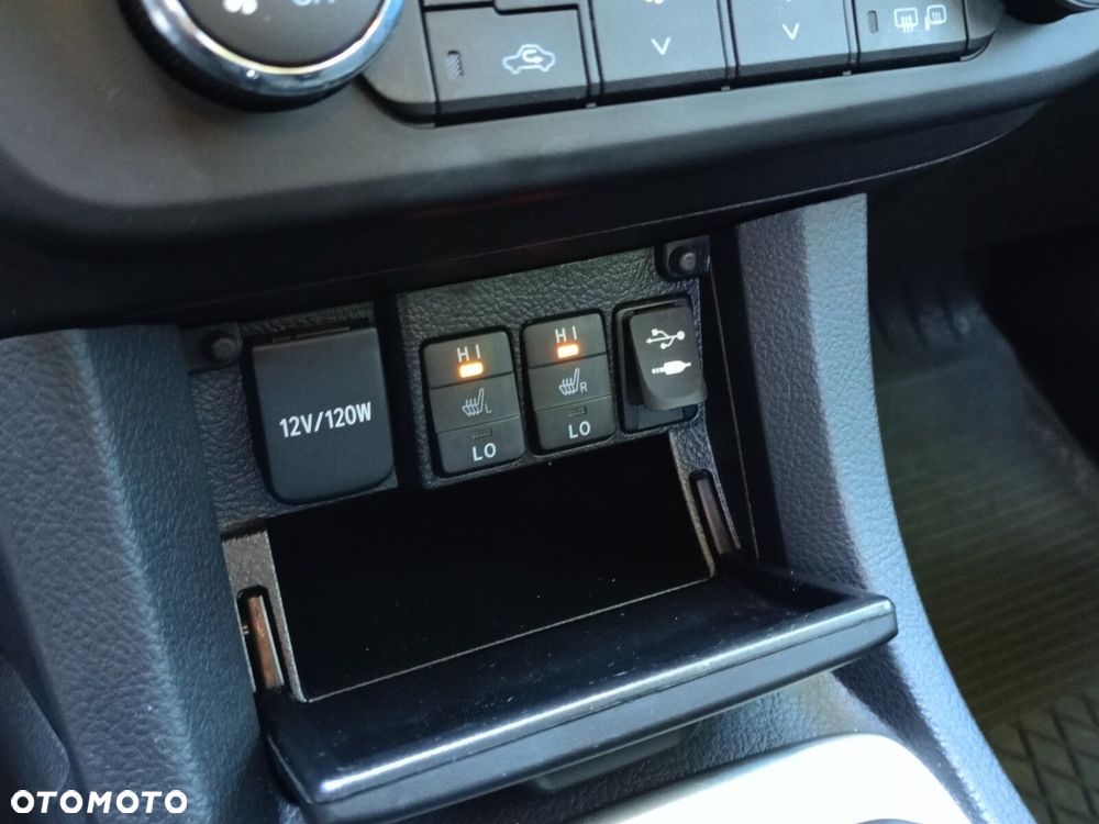Toyota Corolla 1.6 Comfort - 13