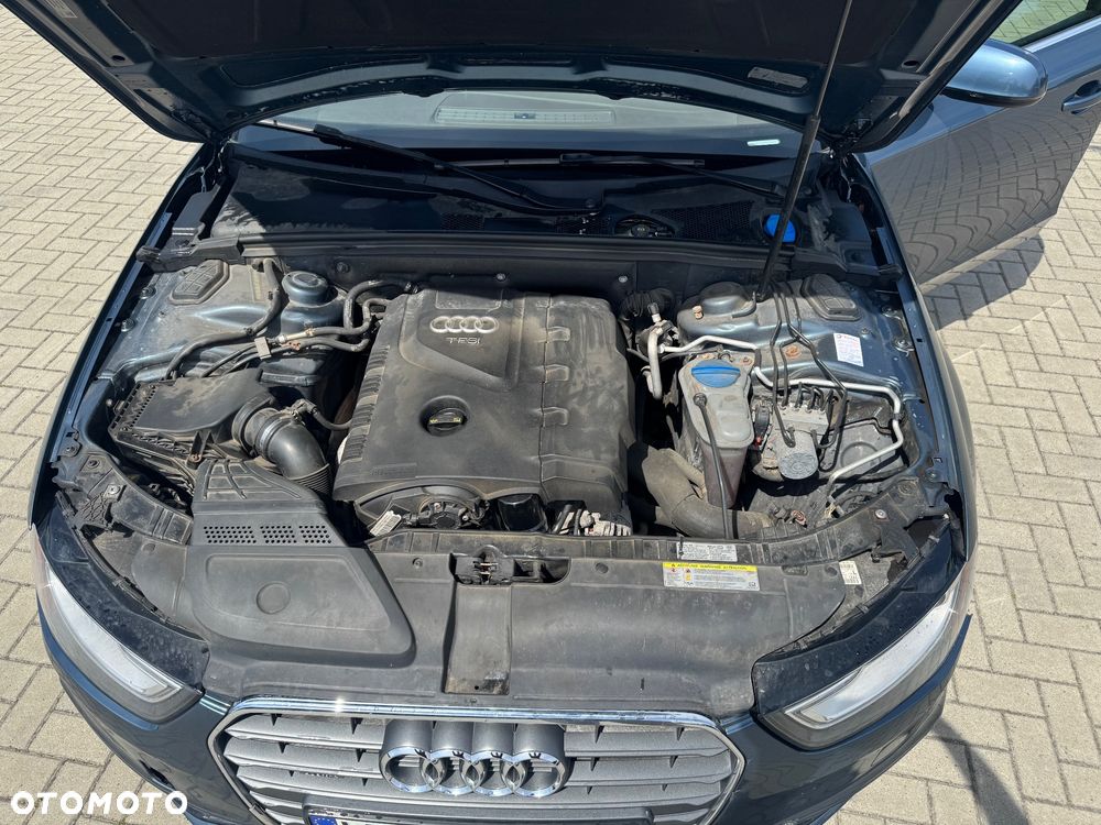 Audi A4 Limousine - 11