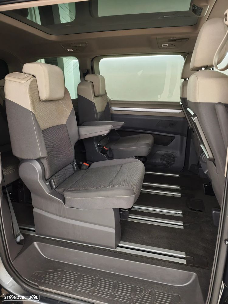 VW Multivan 2.0 TDI Life DSG - 29