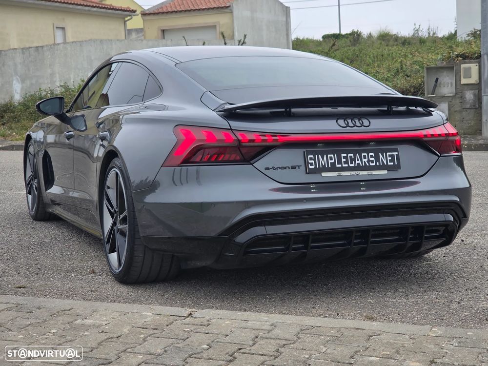 Audi e-tron GT quattro - 24