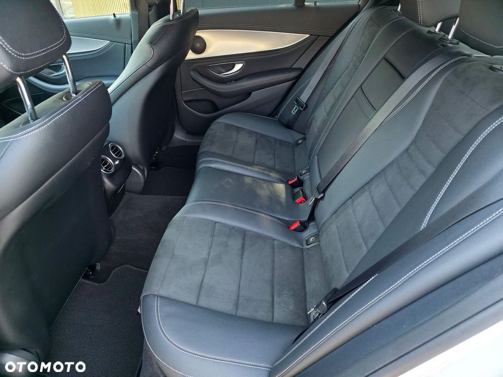 Mercedes-Benz Klasa E - 15