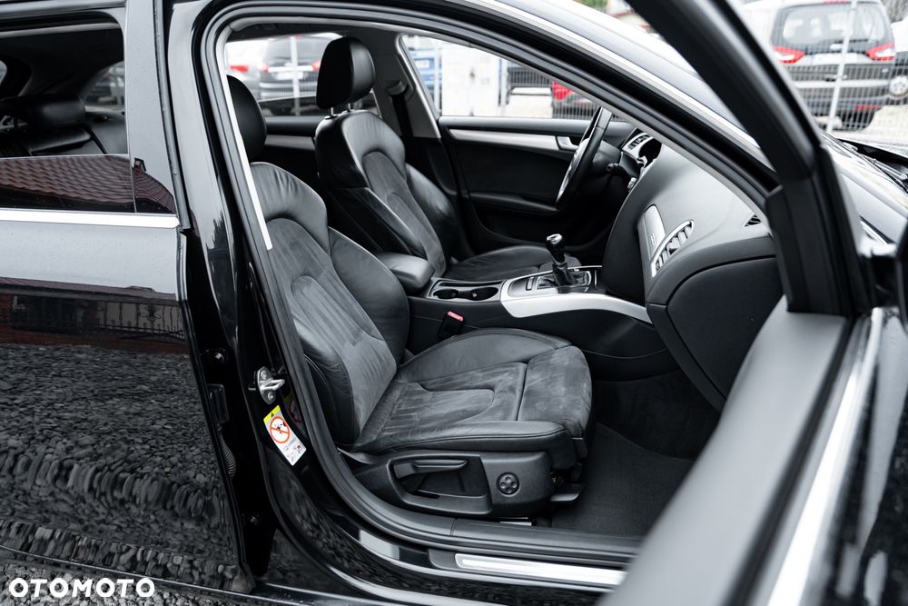 Audi A4 Avant 2.0 TFSI Quattro - 24